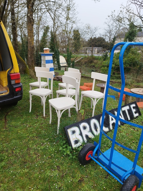 Lot de six chaises bistro