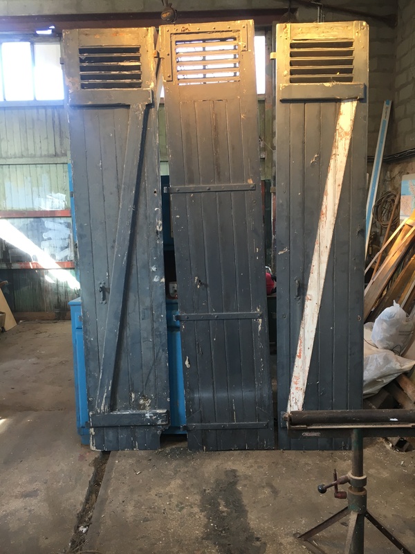 lot de trois Volets persienne anciennes 