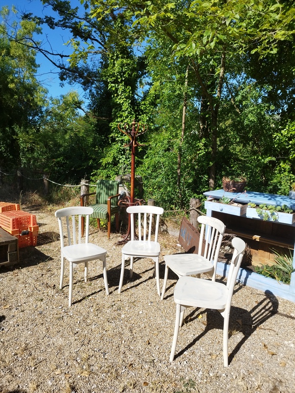 Lot quatre chaises bistro