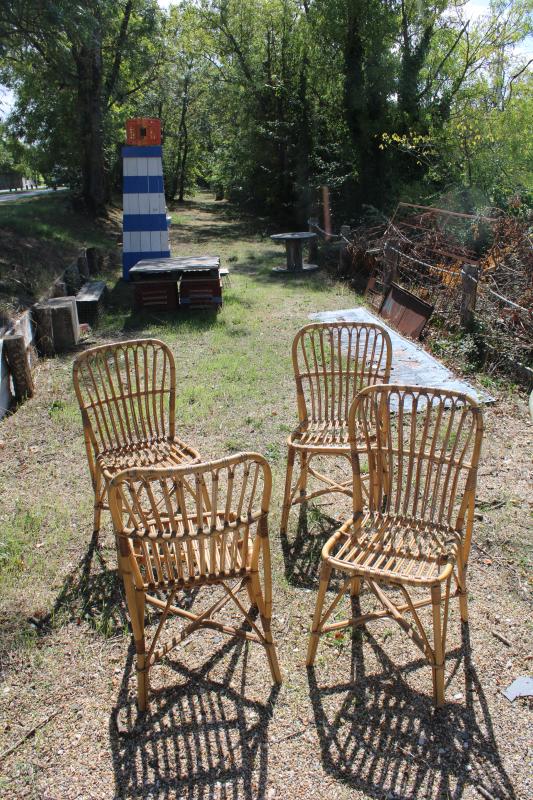Lot quatre chaises rotin