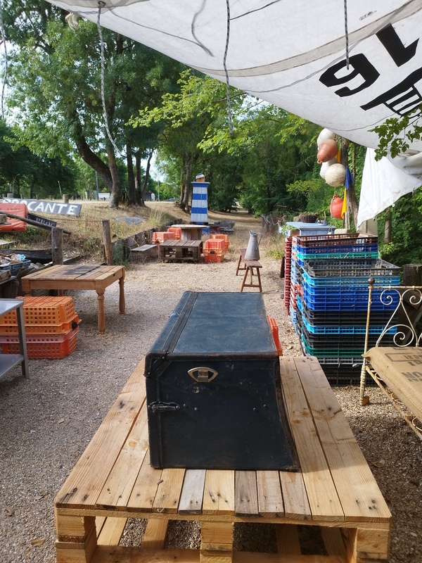 Malle de voiture ancienne