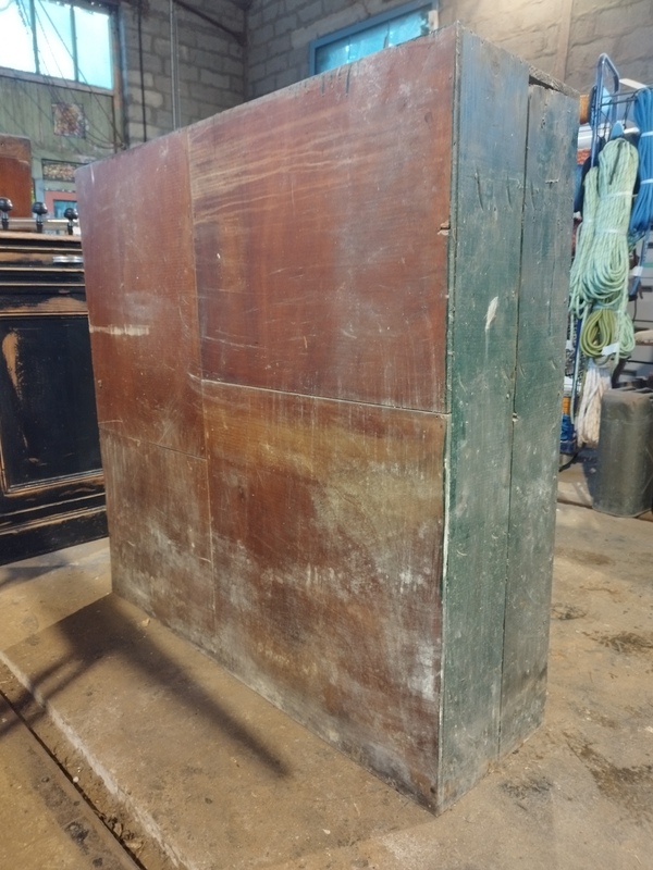 Meuble de métiers à tiroirs