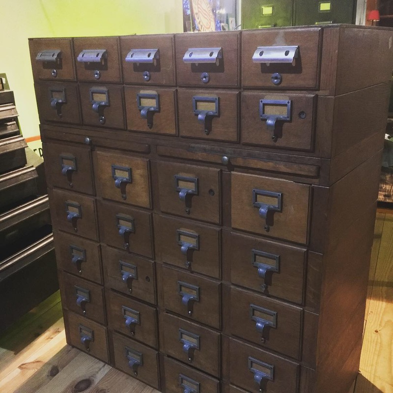 Meuble de métiers bibliothèque