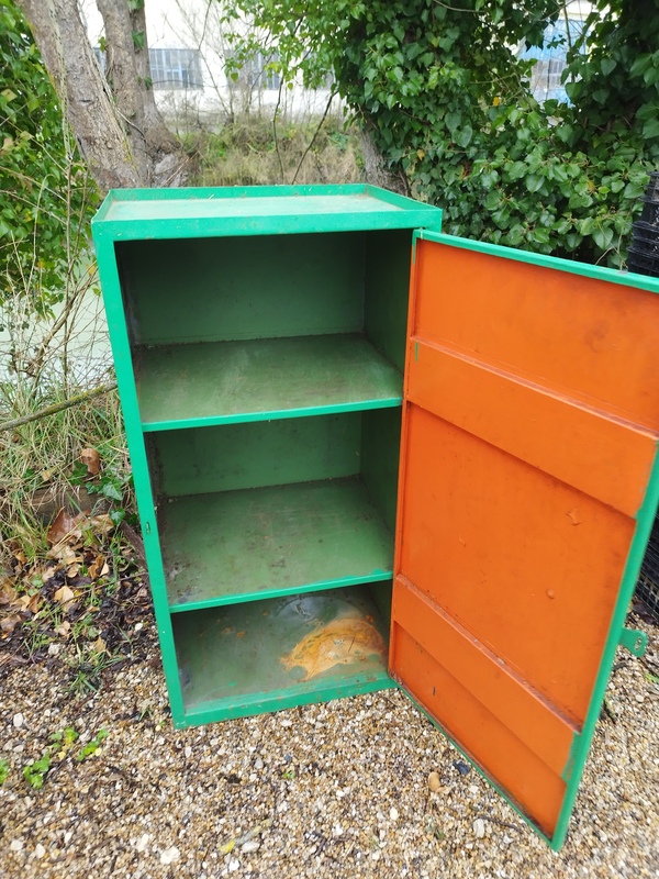 Meuble de rangement garage