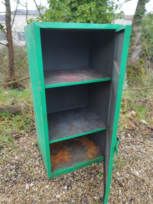 Meuble de rangement garage