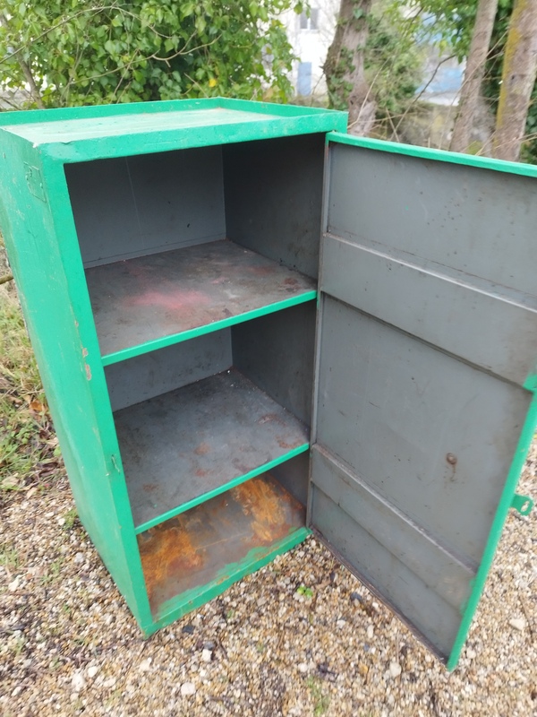 Meuble de rangement garage