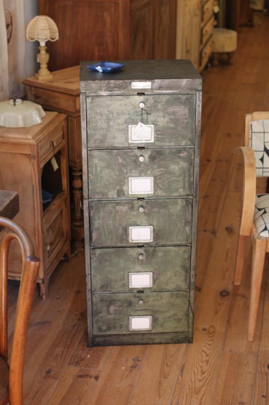 Meuble métal cinq clapets 