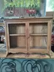 Ancienne vitrine à vaisselle 