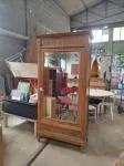 Armoire avec miroir
