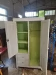 Armoire parisienne
