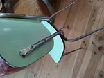 Chaise en formica vert d'eau