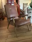 Fauteuil en skai piétement métal en K 