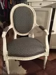 Fauteuil Louis XVI remis à neuf