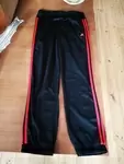 Jogging adidas vintage XL mais ressemble à un L actuel  années 90