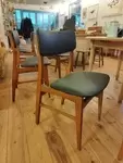 Lot quatre chaises mid century 
