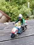 Moto en tôle jouet vintage