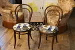 Paire de chaises courbé