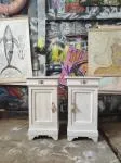 Paire de tables de chevet