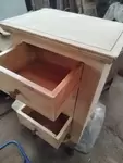 Petit meuble à tiroirs en pin 