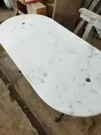 Table bistro en fer forgé et plateau marbre