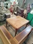Table carrée chêne clair 