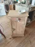 Table de chevet