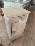 Table de chevet
