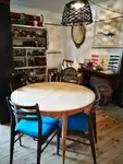 Table ronde en bois années 60