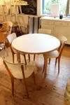 Table ronde en bois massif 