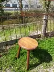 Tabouret rustique en bois vacher 