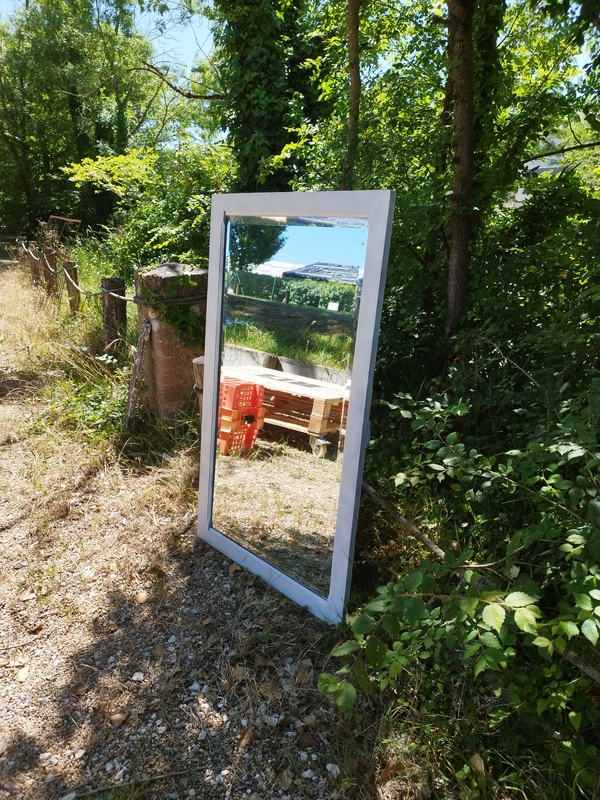 Miroir ancien peint en blanc