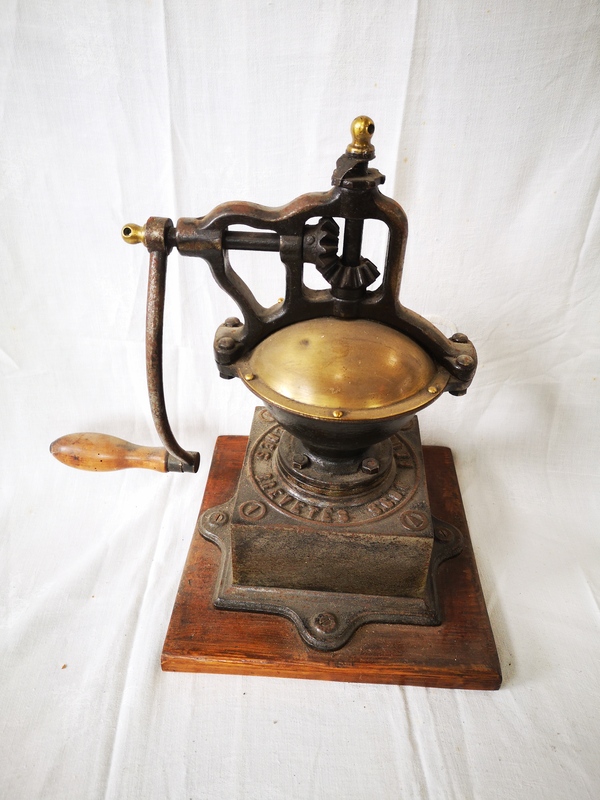 Moulin à café de comptoir Peugeot 