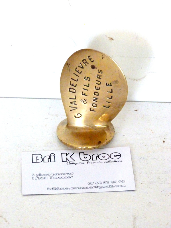 Objet publicitaire fondeur d'hélice