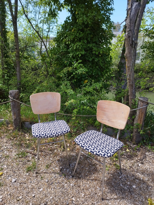Paire de chaises chrome 70s