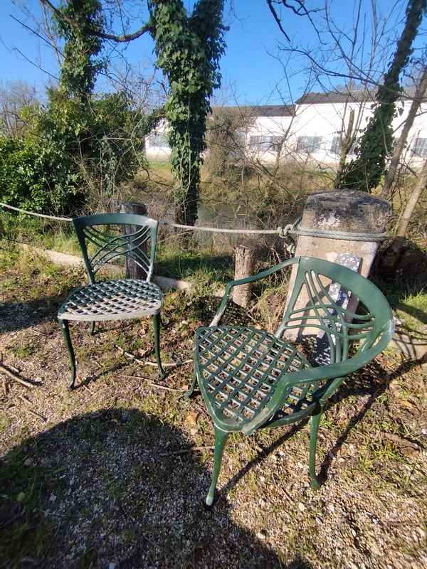 Paire de chaises de jardin en fonte alu