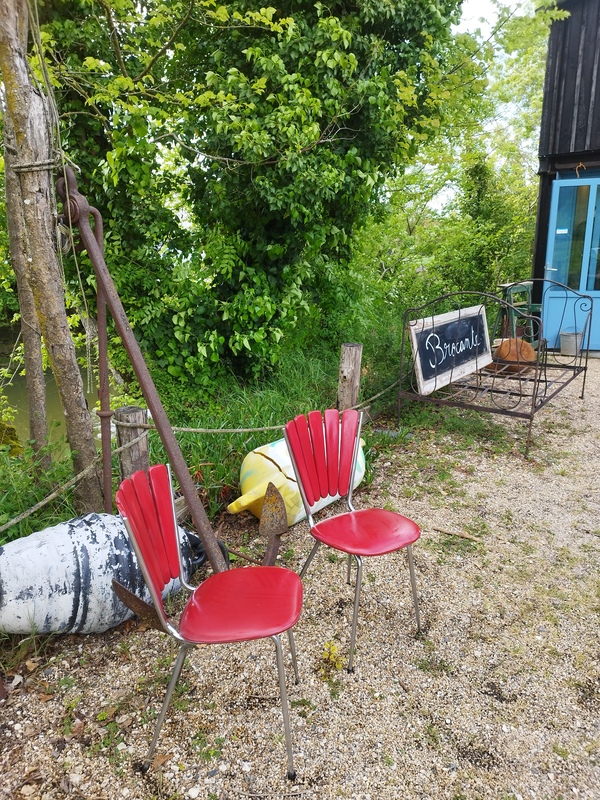 Paire de chaises Soudex 