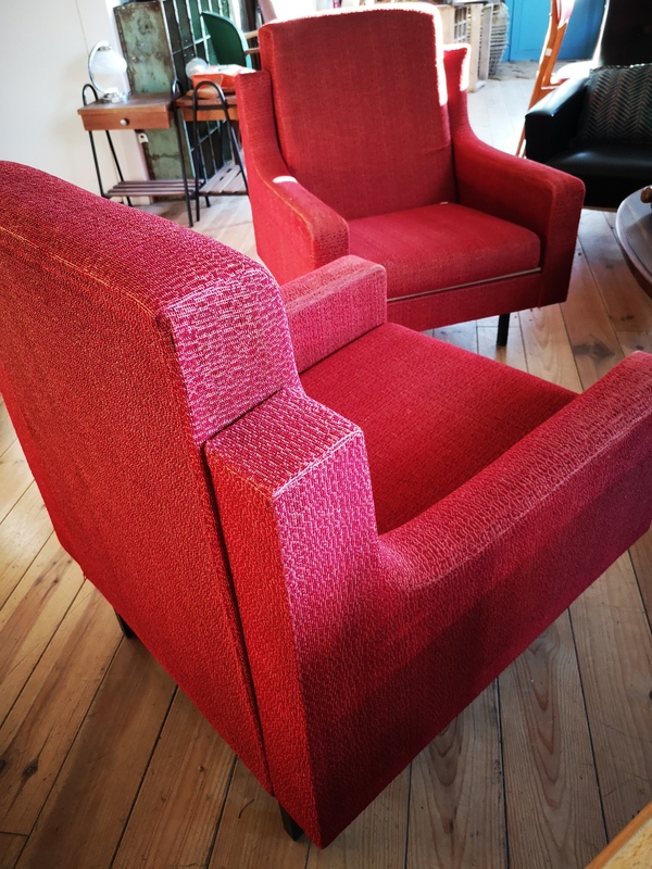 Paire de fauteuils années 70 