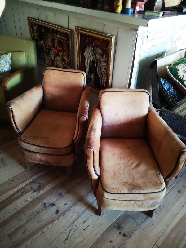 Paire de fauteuils club anciens