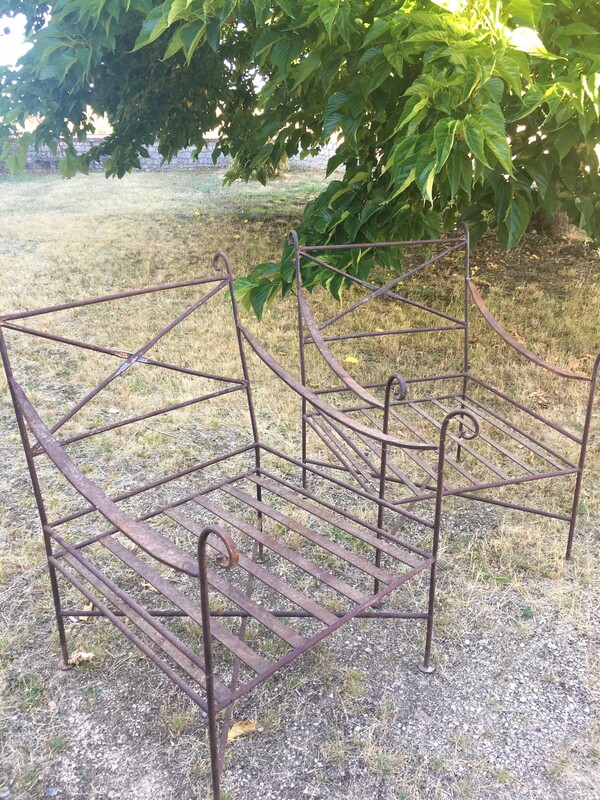 Paire de fauteuils de jardin en fer forgé