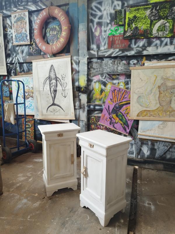 Paire de tables de chevet