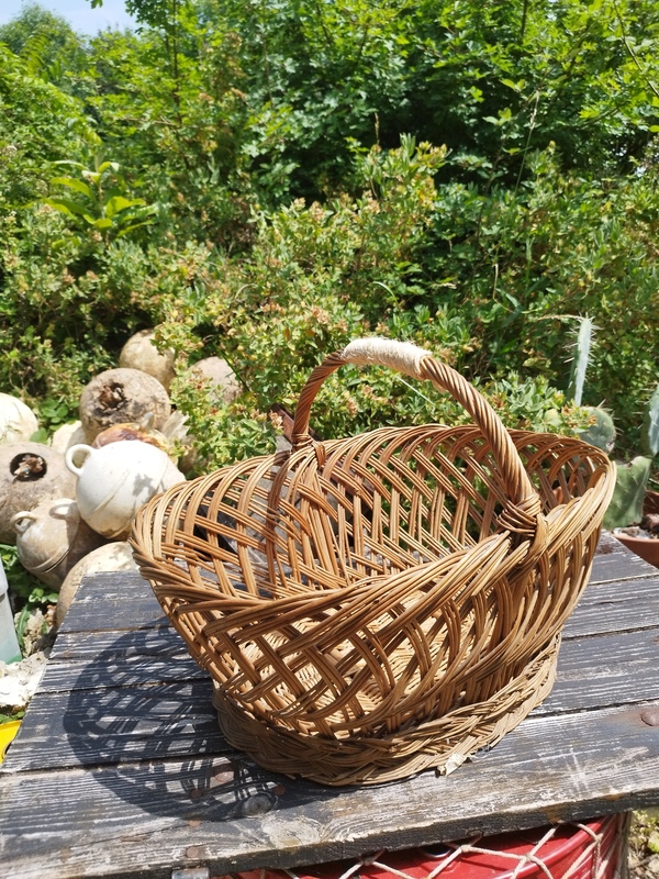 Panier ancien en osier 