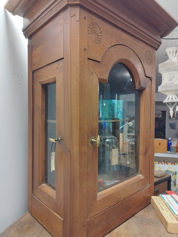 Petit cabinet de curiosité