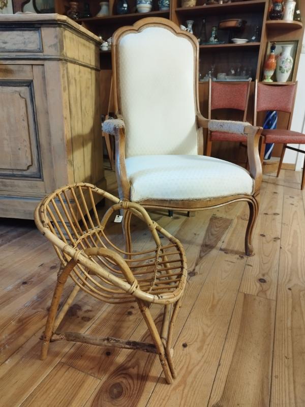 Petit fauteuil rotin 70's 