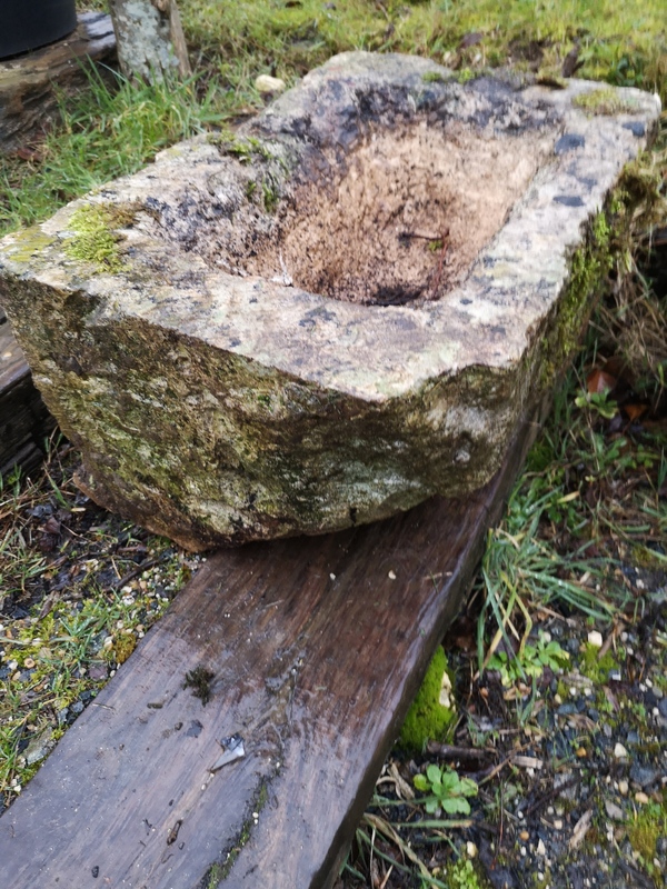 Petit timbre en pierre 