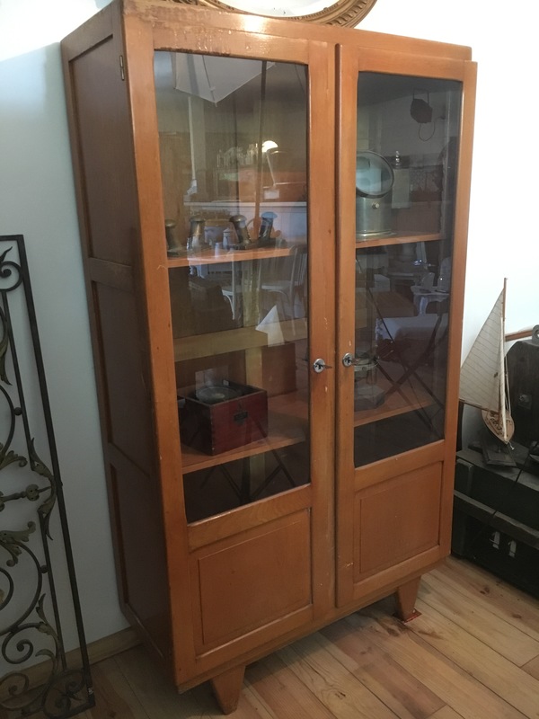 Petite vitrine vintage