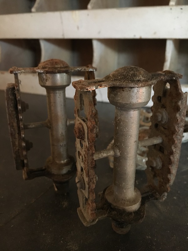 Pièces de vélos anciens vintage