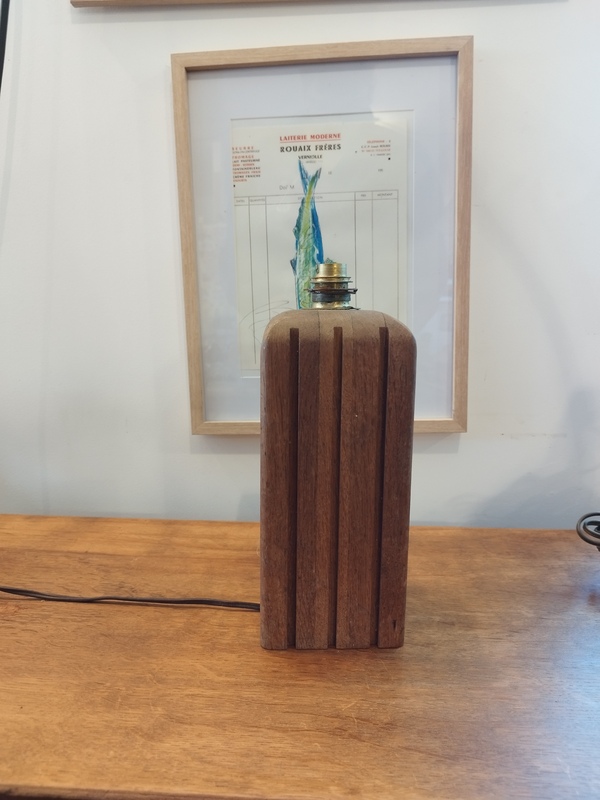 Pied de lampe design