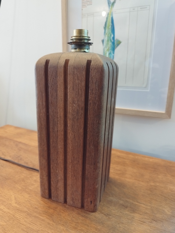 Pied de lampe design