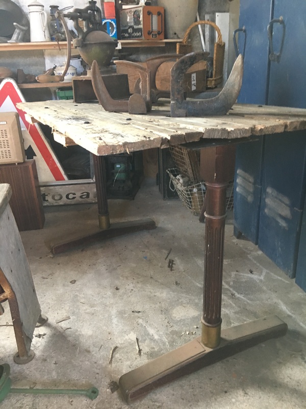 Pieds de bistro ancien bois et laiton 