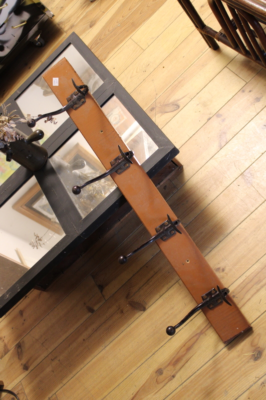 Porte manteaux école 